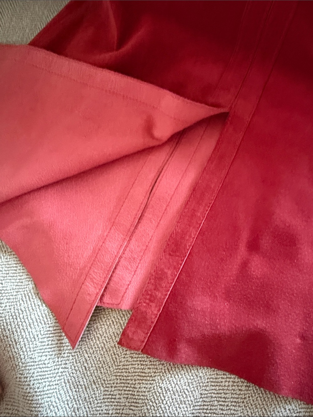 Danier Rose Pink Asymmetrical Suede Panel Skirt - Picture 7 of 9